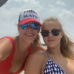 Meet your Posher, Leanne